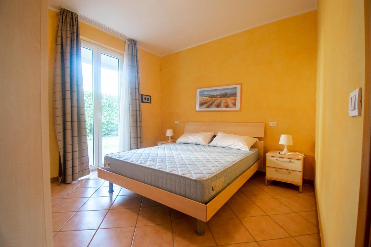 Lato Soleggiato @Gardazzurro Apartment ปาเดงเก ซุล การ์ดา ภายนอก รูปภาพ