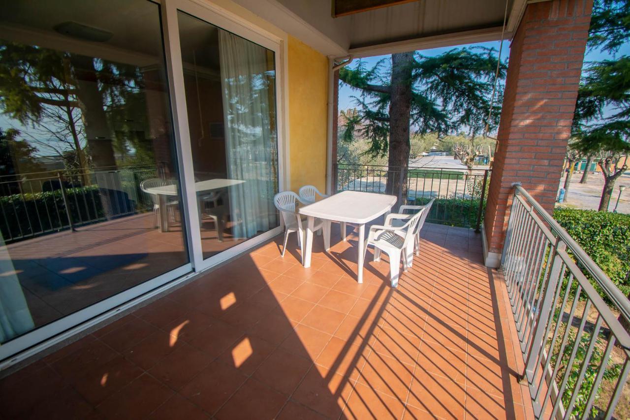 Lato Soleggiato @Gardazzurro Apartment ปาเดงเก ซุล การ์ดา ภายนอก รูปภาพ