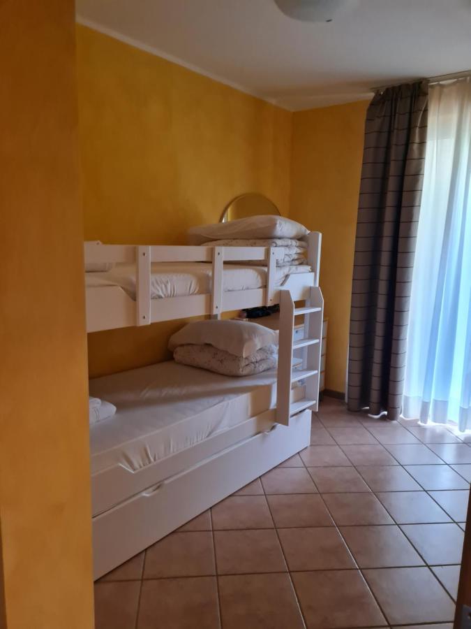 Lato Soleggiato @Gardazzurro Apartment ปาเดงเก ซุล การ์ดา ภายนอก รูปภาพ